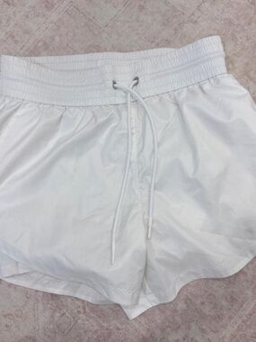 RLX Ralph Lauren White Shorts Size M